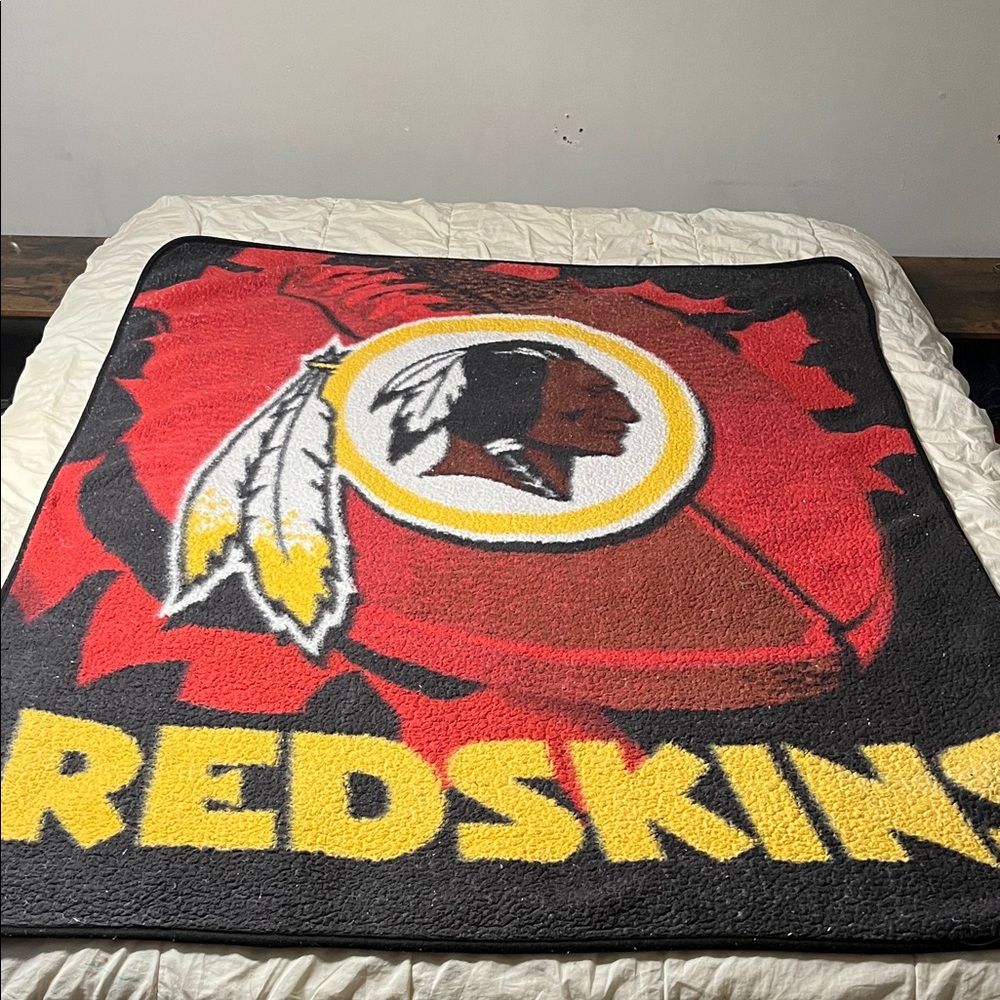 Washington Redskins Vintage Throw 48”W x 62”L